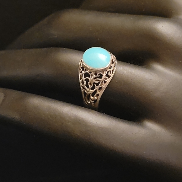 925 Sterling Silver and Faux Turquoise Ring - Picture 1 of 4